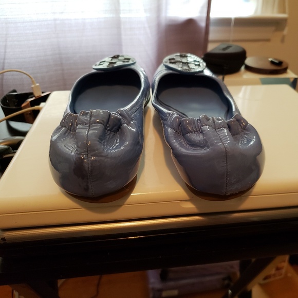 Womans Flats - Picture 3 of 4